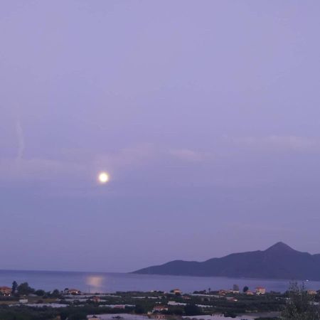 West Red Rock And View Leonidio Maisonette Studio ภายนอก รูปภาพ