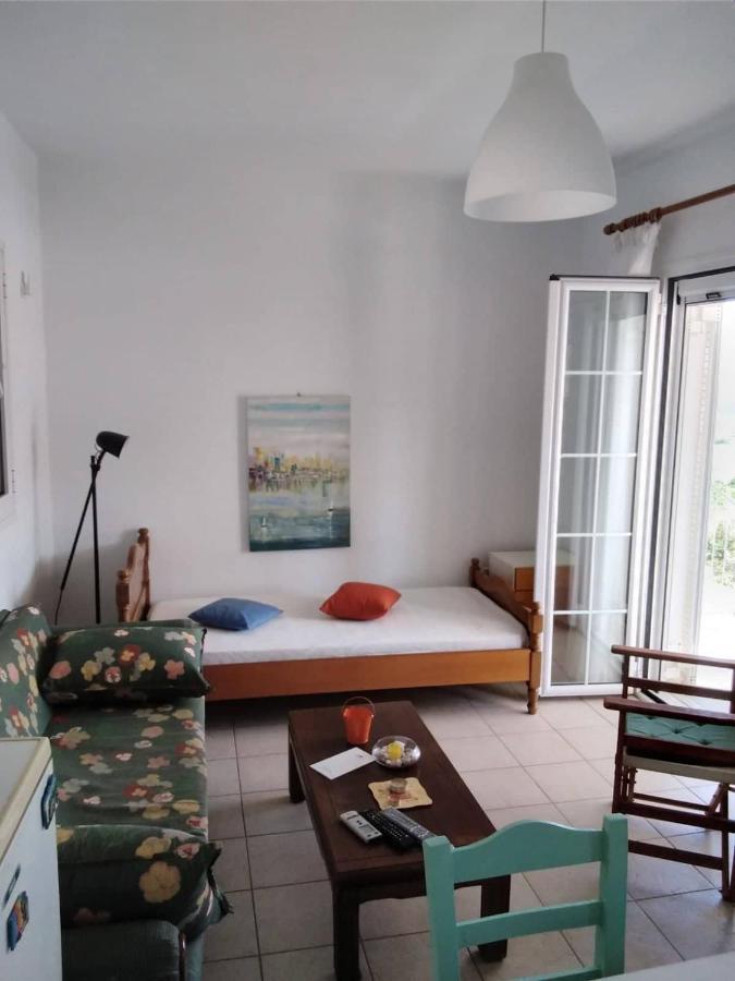 West Red Rock And View Leonidio Maisonette Studio ภายนอก รูปภาพ