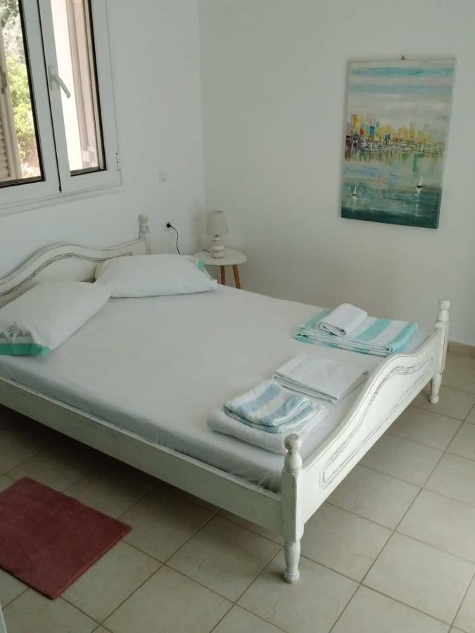 West Red Rock And View Leonidio Maisonette Studio ภายนอก รูปภาพ